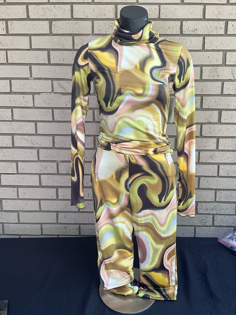 Abstract Marble Print Long Sleeve Dress in Yellow and Brown